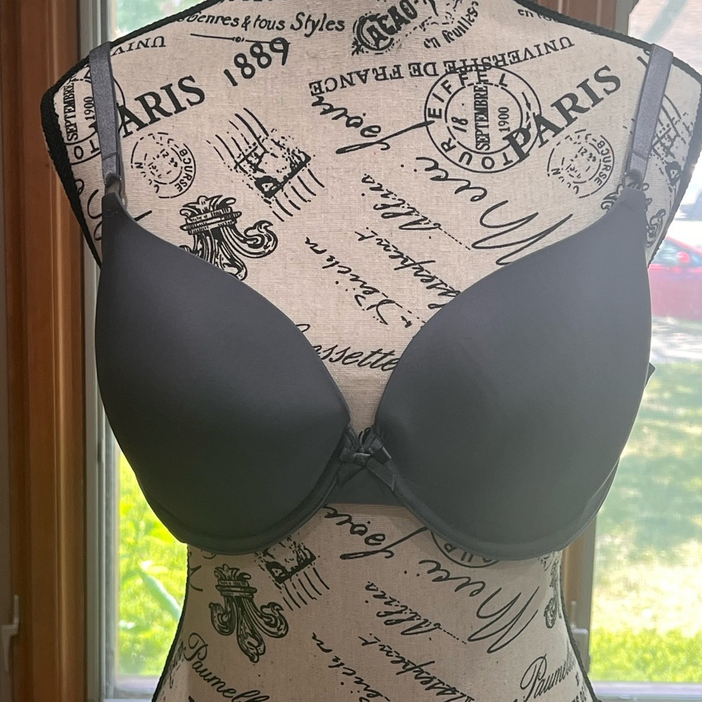 Victoria Secret Demi shiny Gray